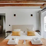 Cosy Apartment Near The Louvre Museum